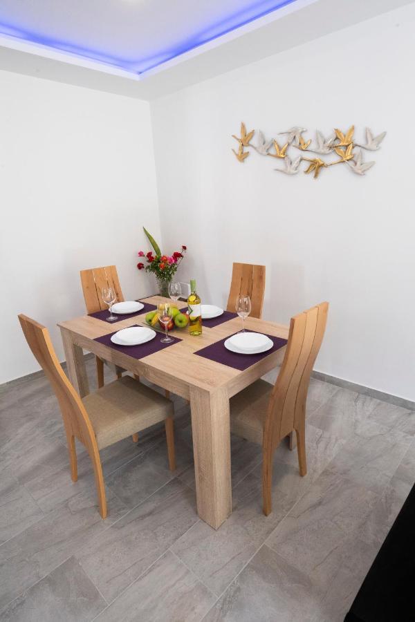 Kato Paphos 1BR near Paphos Harbour/Beach/Sea Exterior foto